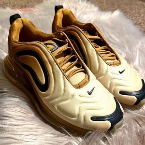 Nike air max worn twice in excellent condition